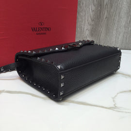 Grained black gun  / Black