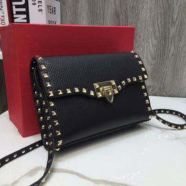Grained black gold / Black