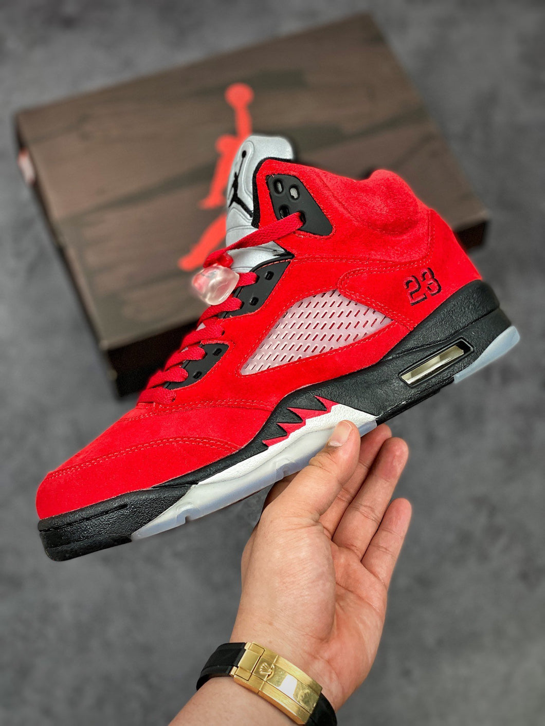 5 Retro Raging Bull Red