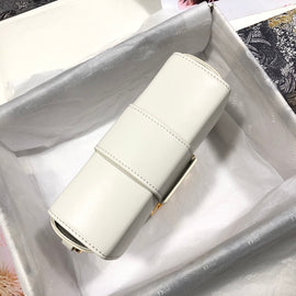 30 Montaigne / White