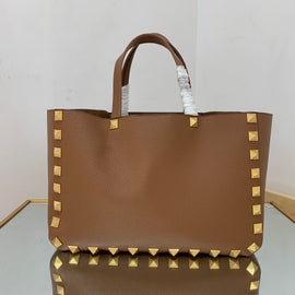 Roman Stud  / Brown