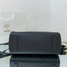 La Medusa 2021 / Black